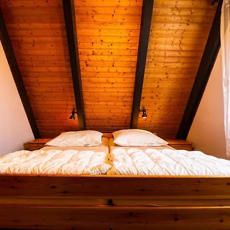 Ferienwohnpark Nurdachhaus Typ 8 Ndt 089 * Immenstaad am Bodensee